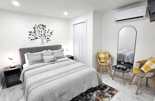 Citrus Park Apartment | Enjoy the Tiny Nest 2PX 1BR 1BA with garden.