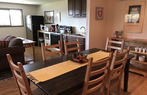 Vashon Island House | Enjoy up close views of Quartermaster Harbor near to all Vashon has to offer