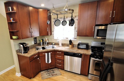 Squirrel Hill South House | Enjoy Urban Living at our Steel City Getaway w/Seasonal Hot Tub!