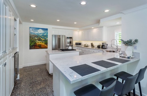 The Grove House | Enjoy Winery Visits, Hiking, Biking, Swimming, Golf, and Dining in Napa Valley