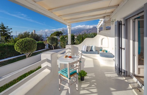 Karystos Apartment | Enjoy your stay at Karystos Villas with a wonderfull view over the sea!