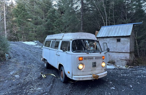 Bear Creek House | Enjoyable 1-bedroom RV in Seward