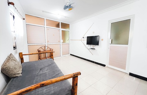 Stone Town Apartment | Enjoyable apartment with AC in vibrant Zanzibar