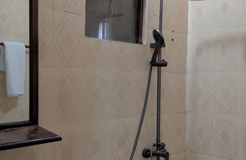 Stone Town Apartment | Enjoyable apartment with AC in vibrant Zanzibar