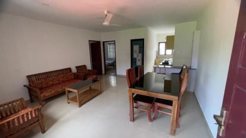 Rani Apartment | Ennckappallil complex Appartments