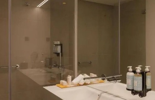 Sao Jorge de Arroios Hotel | Ensuring a Very Comfortable & Memorable Stay! Pool, Close to Páteo Andrade Corvo