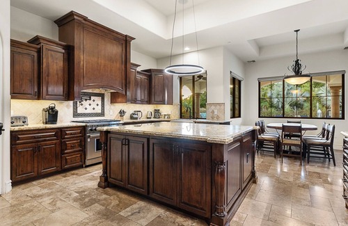 Paradise Valley House | Entertainer’s Paradise -7BR Estate w/Pool, Splash Pad, Casita & Rooftop Firepit