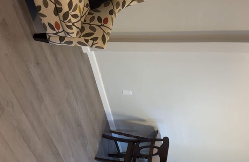 Hilliard House | Entire 1BR House w/spacious driveway