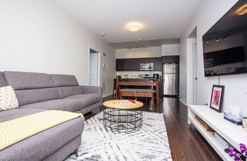 Bayview Village Apartment | Entire 2 Bedroom unit/Parking/Bayview & Sheppard