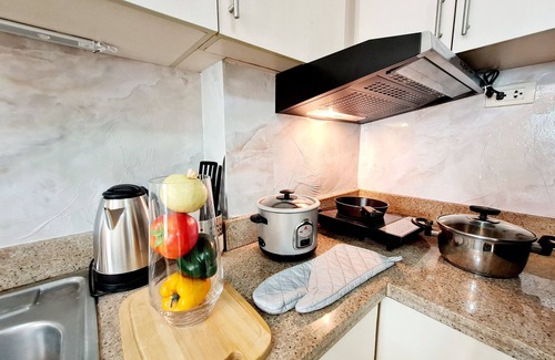 Santo Cristo Condo | Entire 2BR nr SM North Fastnet Netflix Parking