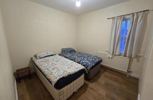 Banbury Apartment | Entire Banbury House - Walking Distance To The Station & Shops