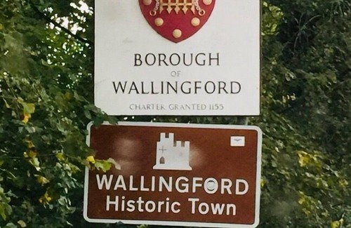 Wallingford Apartment | Entire Cottage Style Flat in Heart of Wallingford