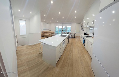 Callala Bay House | Entire Duplex perfect for 2 families, 400 mtres to clear waters of Jervis Bay