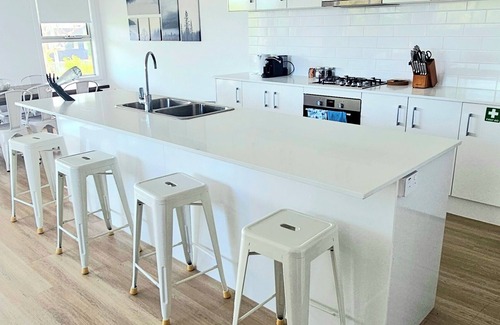 Callala Bay House | Entire Duplex perfect for 2 families, 400 mtres to clear waters of Jervis Bay
