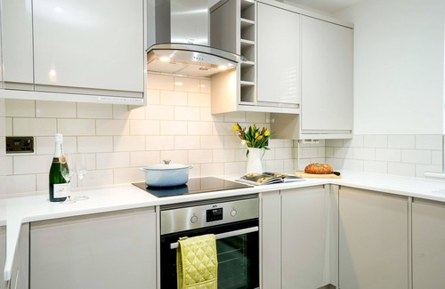 Sudbury Apartment | Entire Flat in Sudbury - Lucas