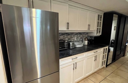 District of North Vancouver House | Entire Guest suite in North Vancouvern