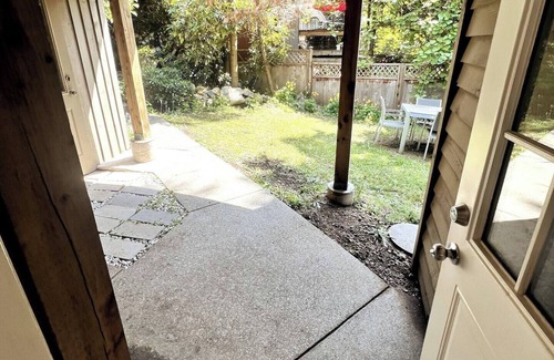 District of North Vancouver House | Entire Guest suite in North Vancouvern