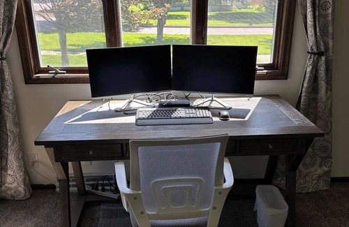 Oberlin House | Entire home in a country town!