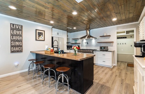 Oxford House | Entire home in Oxford, MS