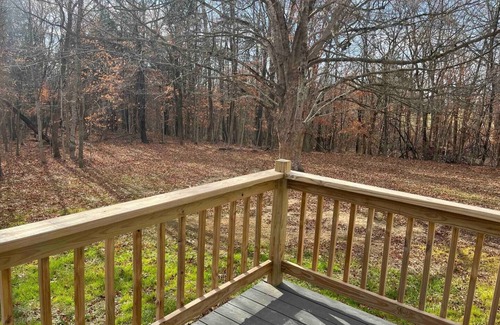 Perryville House | Entire Private Home in Perryville, MO