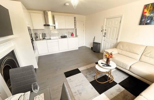 Redhill Apartment | Entire Redhill Apartment hosted by Pius