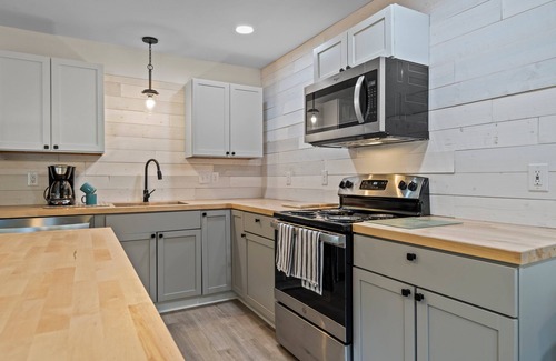 Oriental Apartment | Entire Suite | Walk & Bike to Everything!