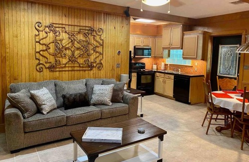 Church Point House | Entire Unit Relaxing 2 Bedroom Suite FAST WIFI