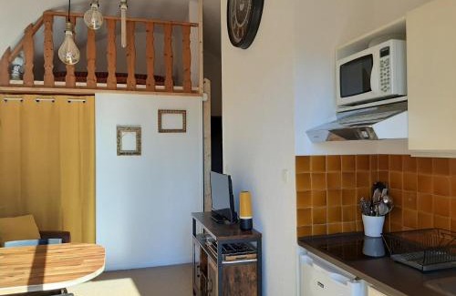 Port Rive Gauche Apartment | Entre port et village