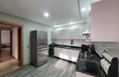 Mohammedia Apartment | Entspannen und Genießen 100m vom Mannesman Strand Entfernt, Pool vor der Haustür