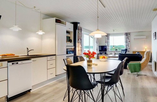 Ronbjerg House | "Ephra" - 250m to the fjord by Interhome