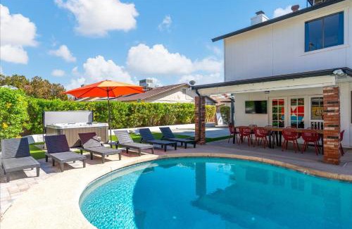 Mesa House | Epic Mesa Getaway - Pool - Hot Tub - Game Room