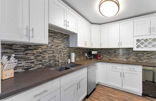 North Beacon Hill Condo | Epicurean remodel in central location