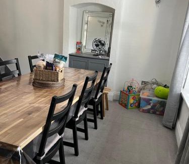 Crich House | Epworth Cottage