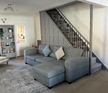 Crich House | Epworth Cottage