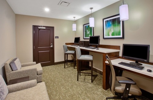 Benton Harbor Condo | Equipped King Suite | Free Daily Breakfast, Indoor Pool + Fitness Center