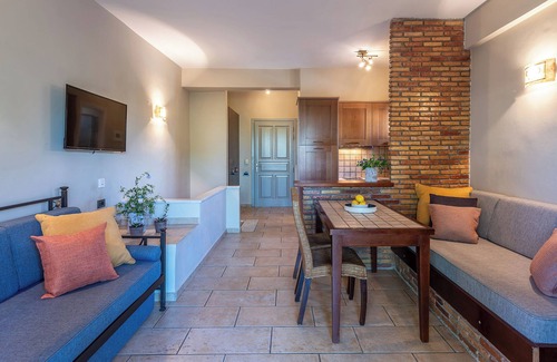 Longos Apartment | ERATO & KALYPSO split level apartment (60m² for 2-5 people)