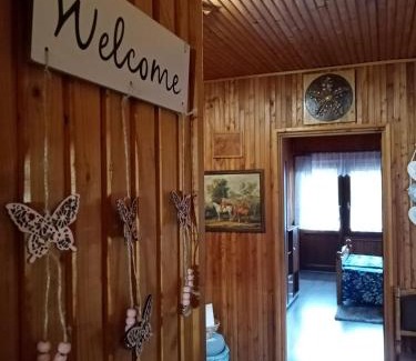 Haromhuta House | Erdei Szalonka Vendégház