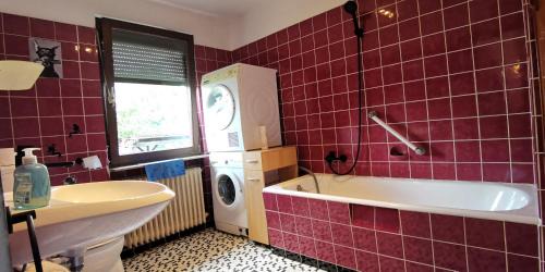Kassel House | Erdgeschoss Ferienwohnung mit privater Küche, Badezimmer und WC, inkl Gratis Frühstück, Privat Parkplatz und WiFi