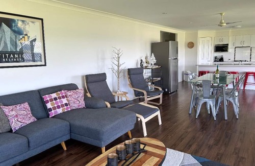 Hazeldean House | Erinvale Somerset Dam