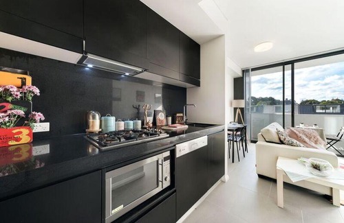 Erskineville Apartment | Erskineville Modern 1 Bedroom Apartment close to Sydney CBD