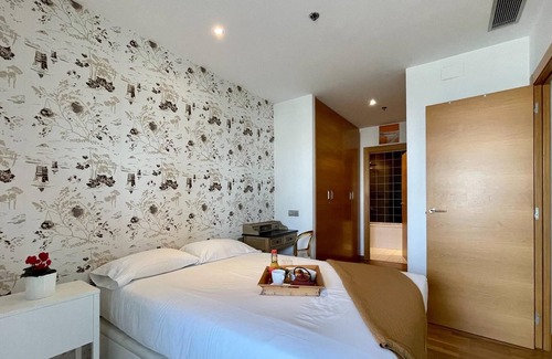 El Port Apartment | Apartment in front of Fira Gran Via