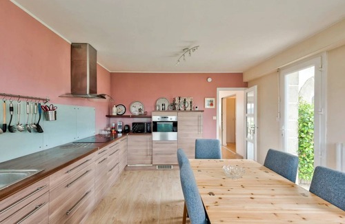 Binic House | Escapade Bretonne - Binic, beaches and old port. Large garden, high-speed wifi.