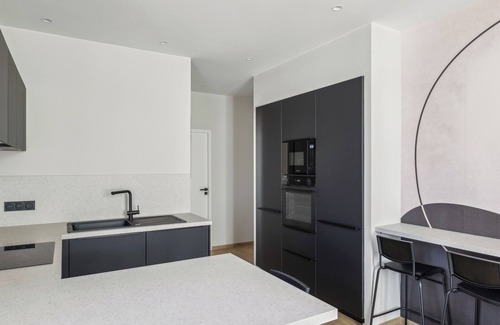Part Dieu - Bir Hakeim Apartment | Escapade Lyonnaise - 6 Person Apartment in Sans Soucis