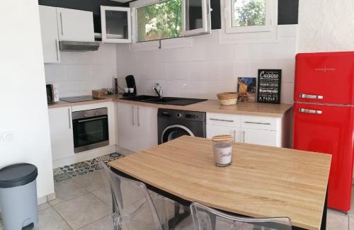 Fitou Apartment | Escapade Parfaite Terrasse ensoleillée Piscine & Parking