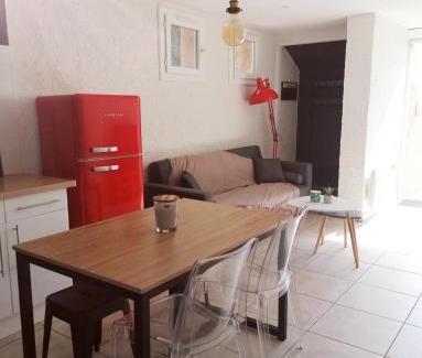 Fitou Apartment | Escapade Parfaite Terrasse ensoleillée Piscine & Parking