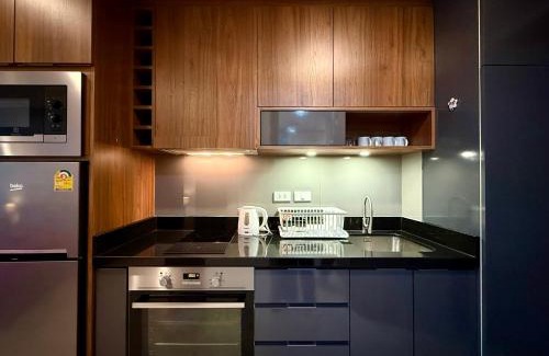 Mae Pim Apartment | Escape Condominiums Beachfront Suites - Mae Phim