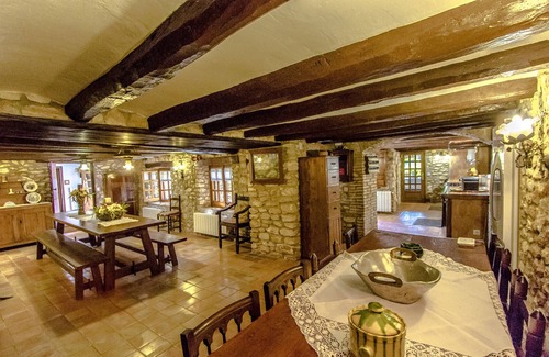 Santa Oliva Villa | Escape into majestic history for 32 guests, just 14 minutes from Barcelona.