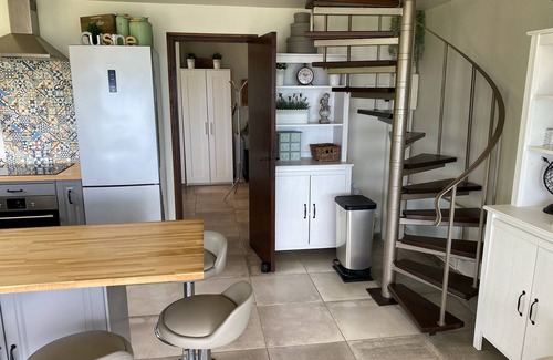 Magagnosc Apartment | Escape to a romantic hideaway - swim in a scenic pool - unwind in nature