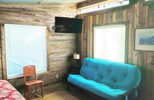 Canyon Lake Cabin | Escape to a peaceful retreat in the Texas Hill Country Just south of Canyon Lake