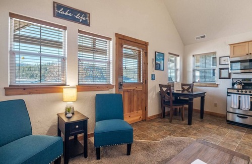 Dover Bay House | Escape to "Lakeside Hideaway" in Dover Bay — a cozy bungalow just steps from the water and resort amenities!